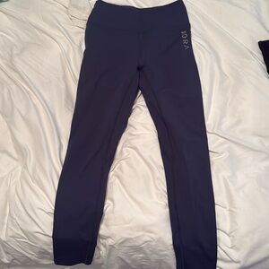 Kora leggings size small